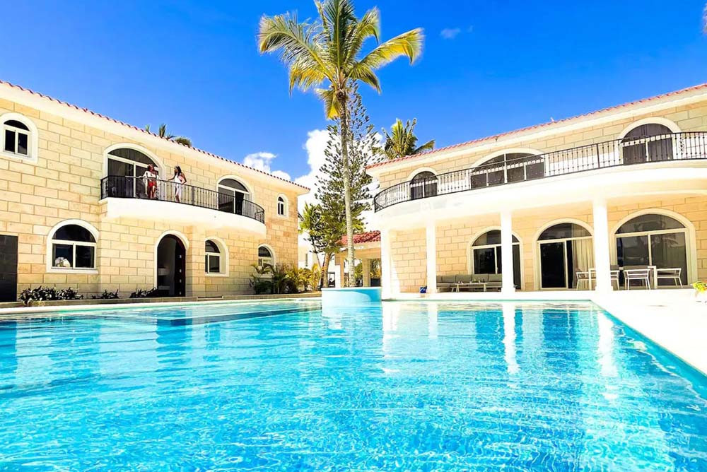 Villas with pool at Playa Palmera Beach Resort